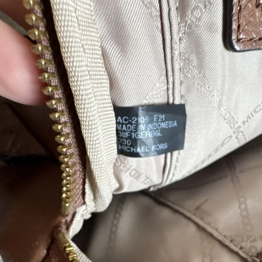 Michael Kors Brown Pebbled Leather Backpack Gold Hardware Zipper‎ Inner Pockets